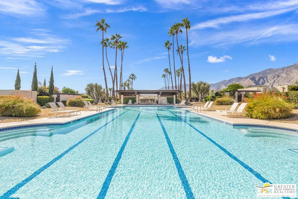427 Calle Rolph Palm Springs, CA 92262