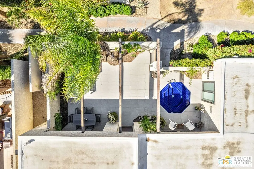 427 Calle Rolph Palm Springs, CA 92262