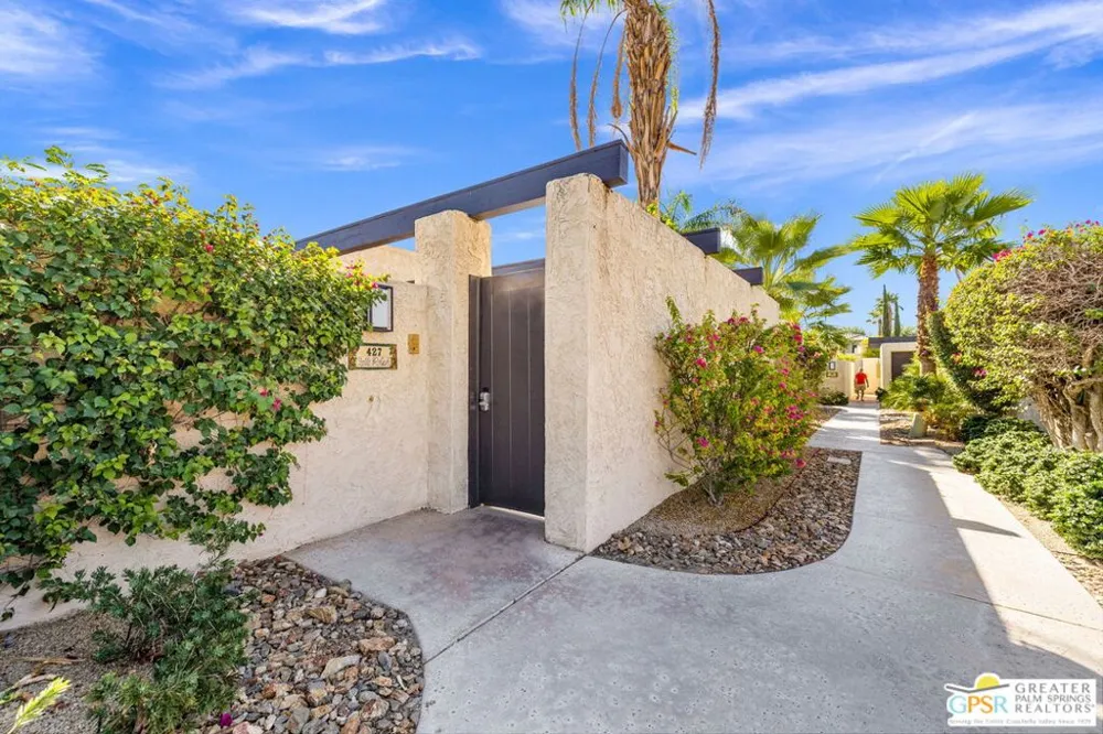 427 Calle Rolph Palm Springs, CA 92262