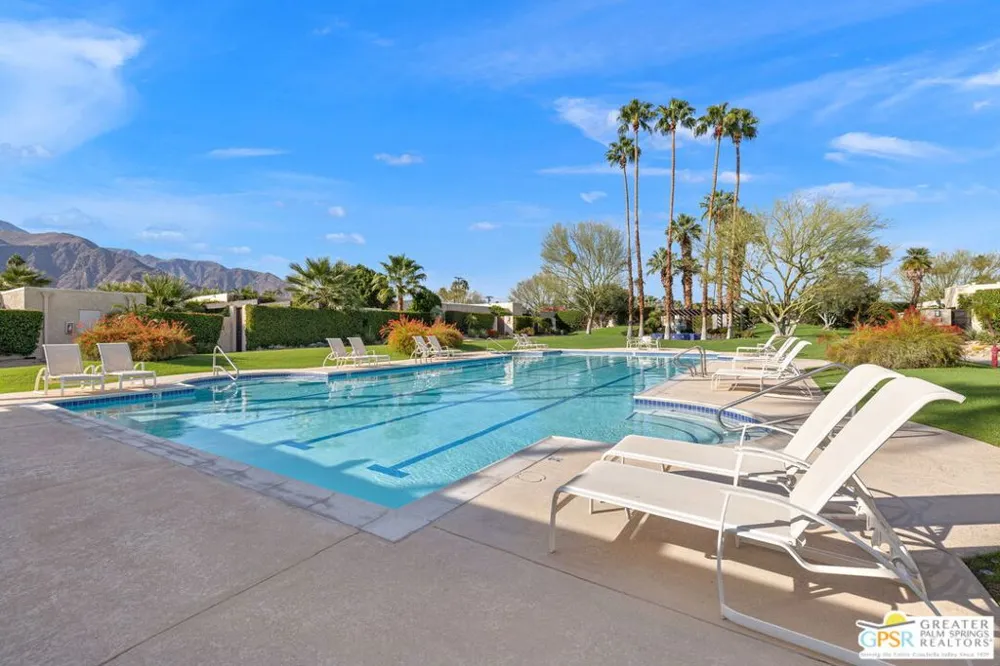427 Calle Rolph Palm Springs, CA 92262