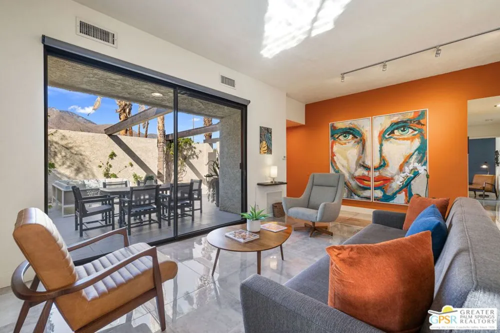 427 Calle Rolph Palm Springs, CA 92262
