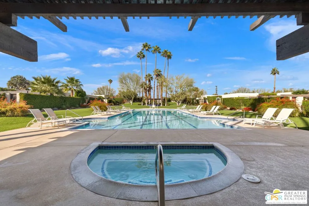 427 Calle Rolph Palm Springs, CA 92262