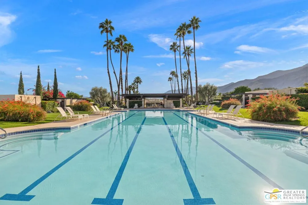 427 Calle Rolph Palm Springs, CA 92262