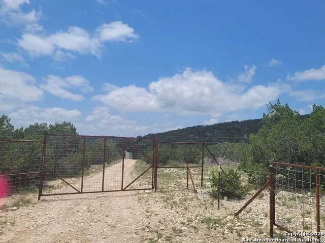 LOT 5 Hwy 377 Rocksprings, TX 78880