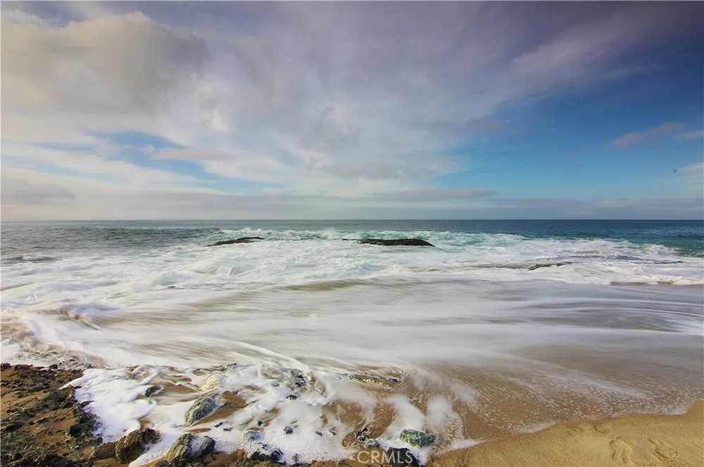 31922 Virginia Way Laguna Beach, CA 92651