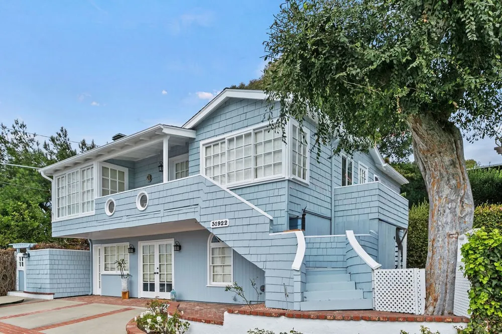 31922 Virginia Way Laguna Beach, CA 92651