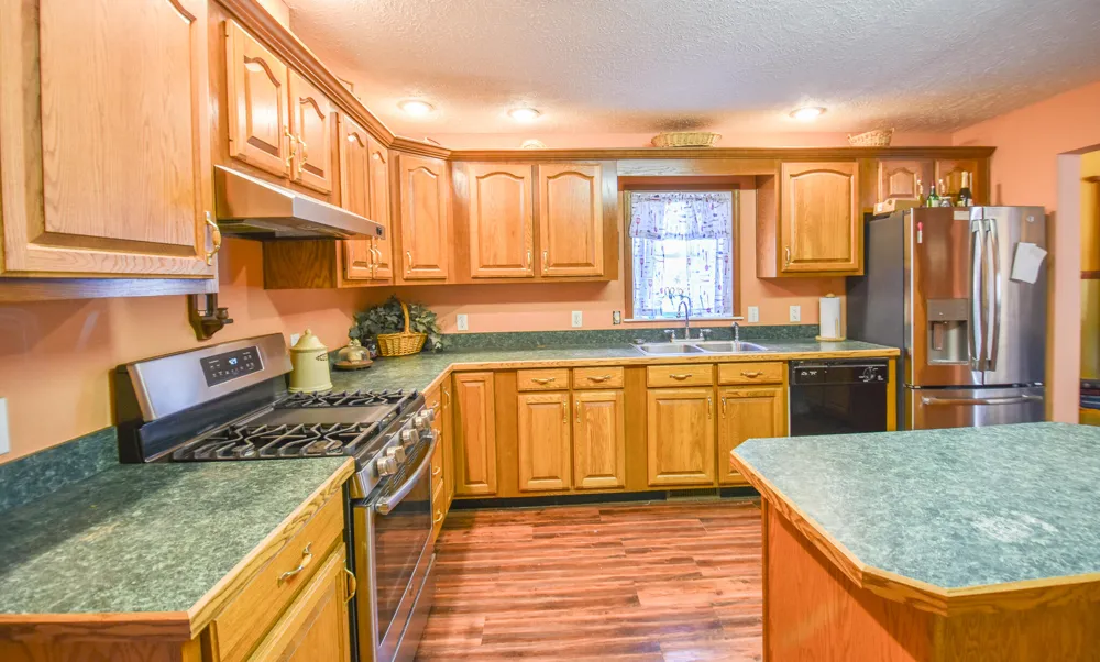 307 Railroad Street Union City, MI 49094