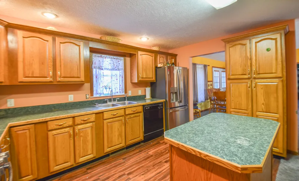 307 Railroad Street Union City, MI 49094