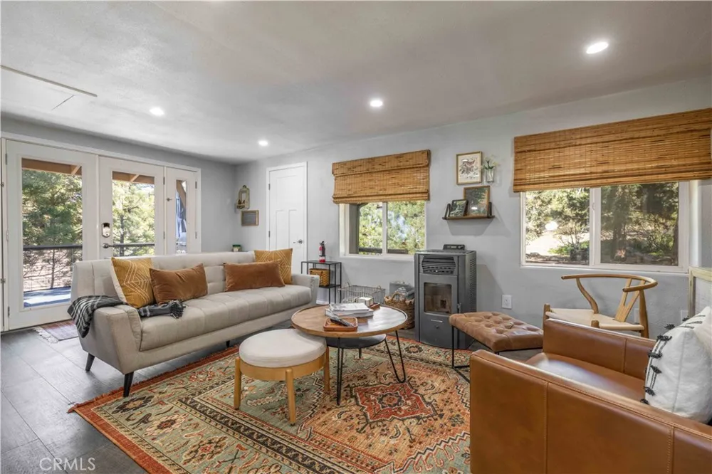 39470 North Shore Fawnskin, CA 92333