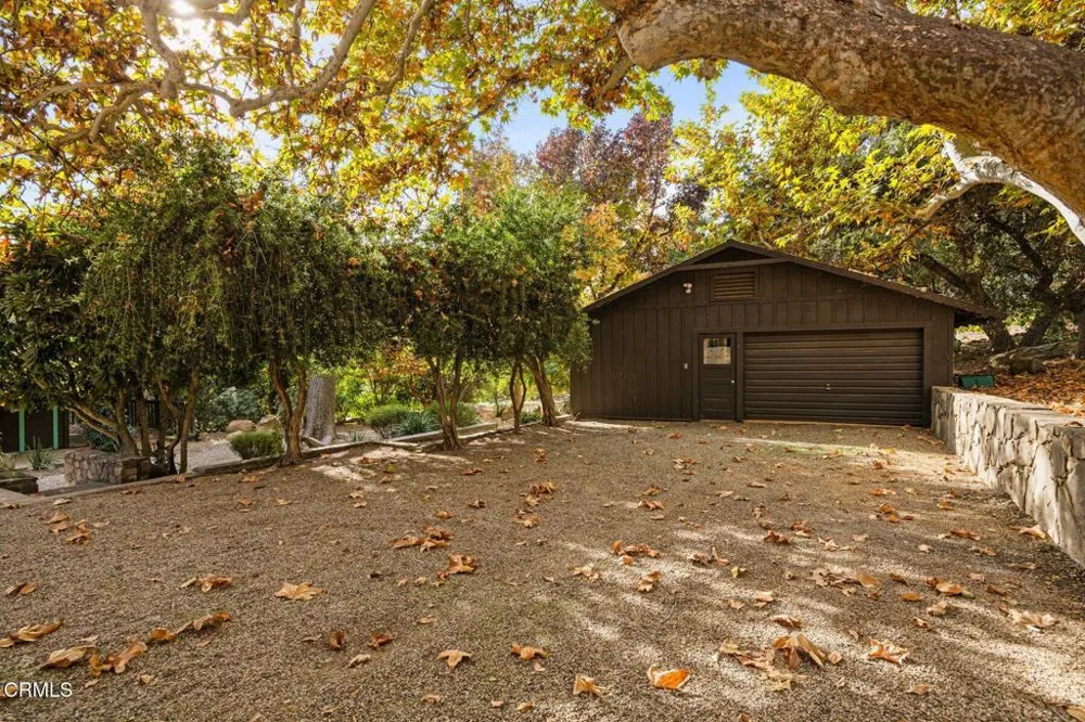 2250 Hermitage Road Ojai, CA 93023