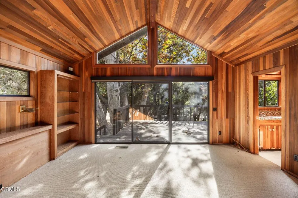 2250 Hermitage Road Ojai, CA 93023