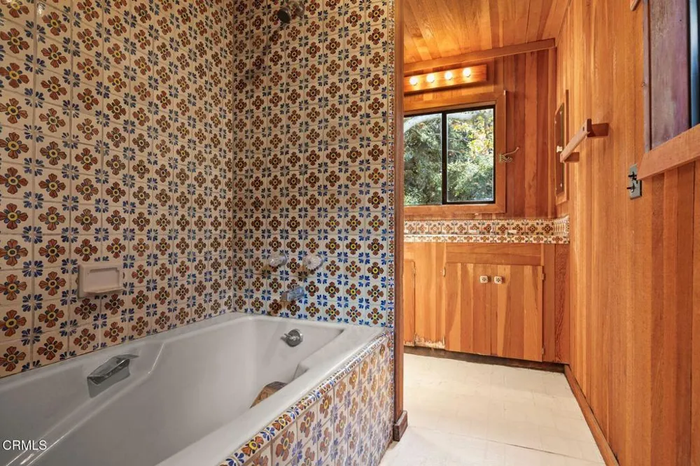 2250 Hermitage Road Ojai, CA 93023