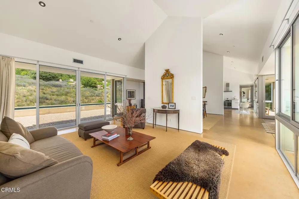 12179 Koenigstein Road Santa Paula, CA 93060