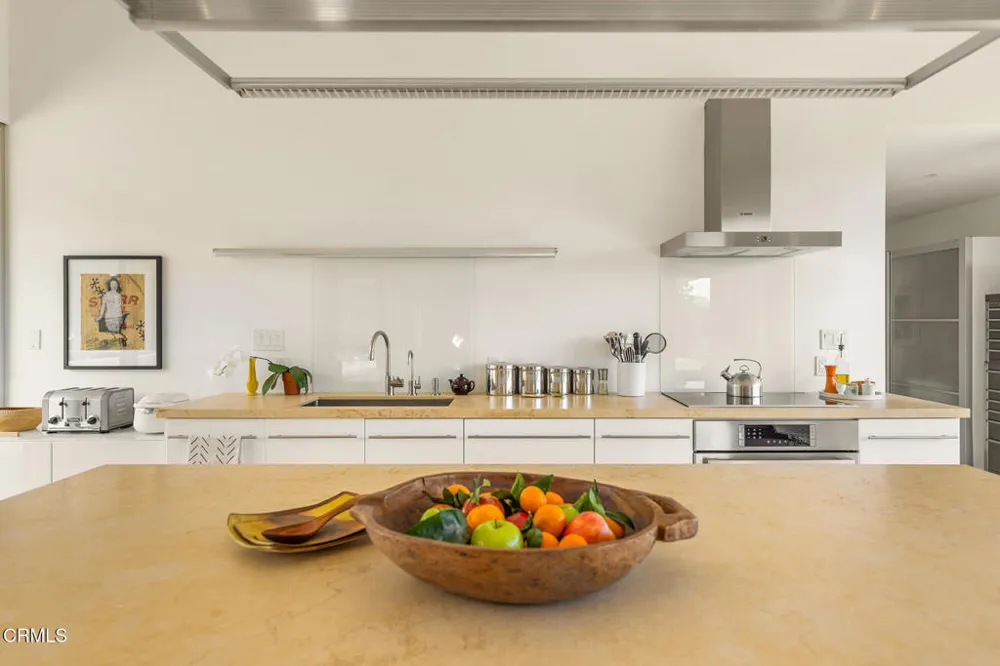 12179 Koenigstein Road Santa Paula, CA 93060