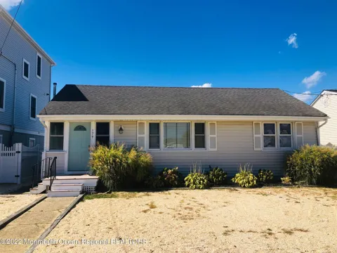 179 4th Avenue