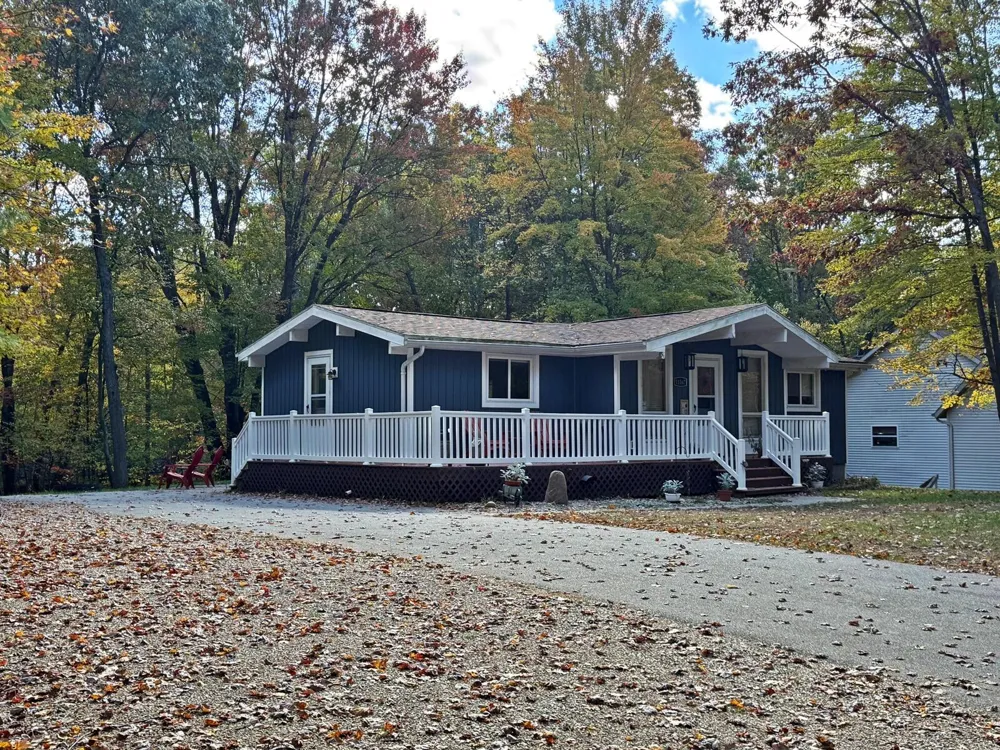 11167 Birwood Drive Canadian Lakes, MI 49346