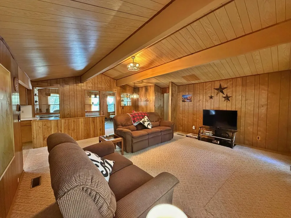 11167 Birwood Drive Canadian Lakes, MI 49346