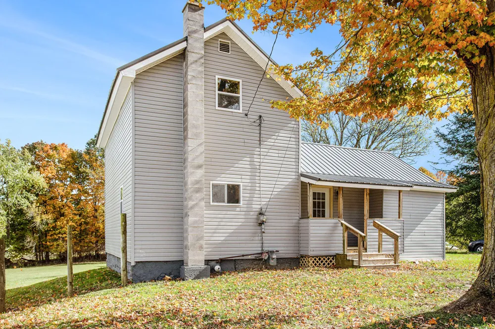 107 Mary Street Camden, MI 49232