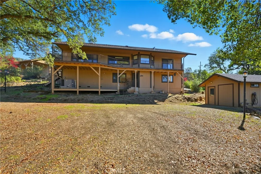 16261 Conestoga Road Hidden Valley Lake, CA 95467