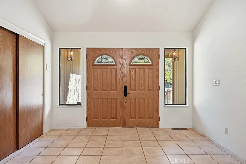 16261 Conestoga Road Hidden Valley Lake, CA 95467