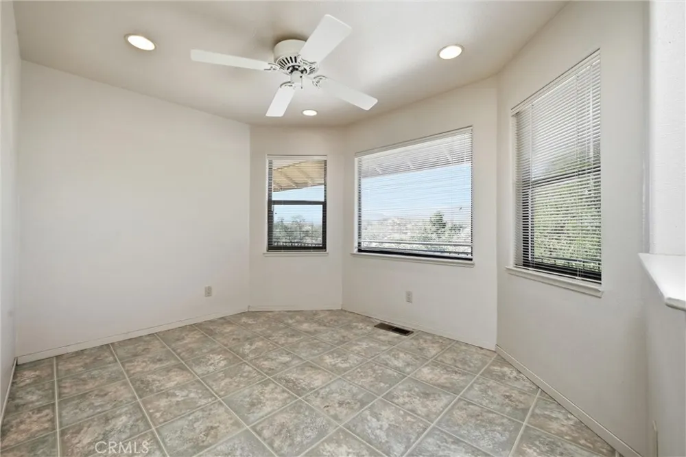 16261 Conestoga Road Hidden Valley Lake, CA 95467