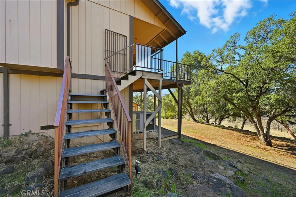16261 Conestoga Road Hidden Valley Lake, CA 95467