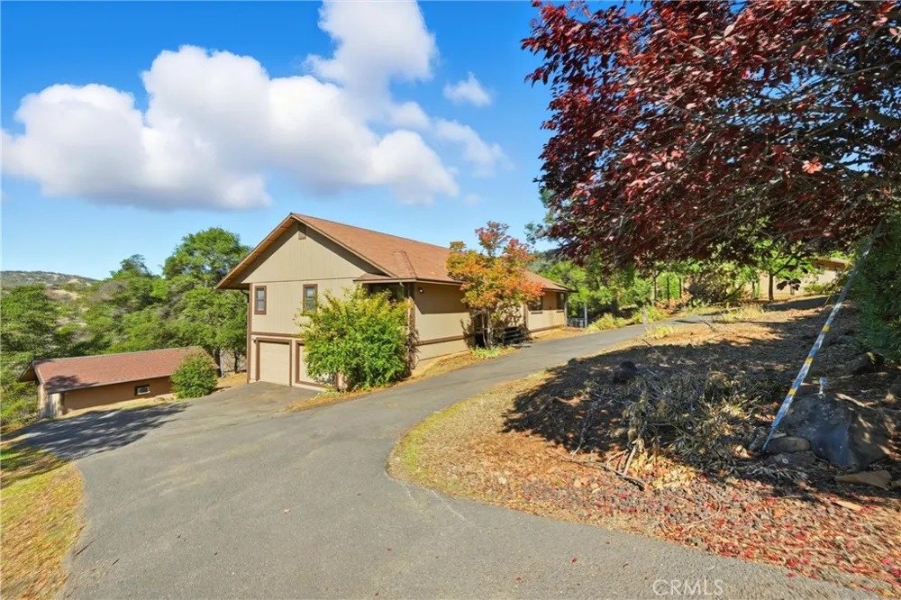 16261 Conestoga Road Hidden Valley Lake, CA 95467