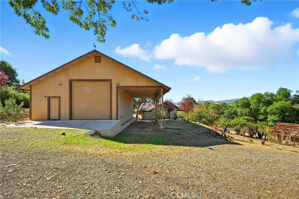 16261 Conestoga Road Hidden Valley Lake, CA 95467