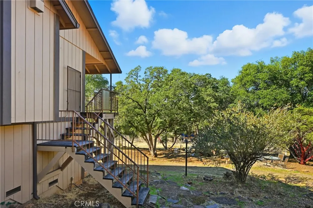 16261 Conestoga Road Hidden Valley Lake, CA 95467