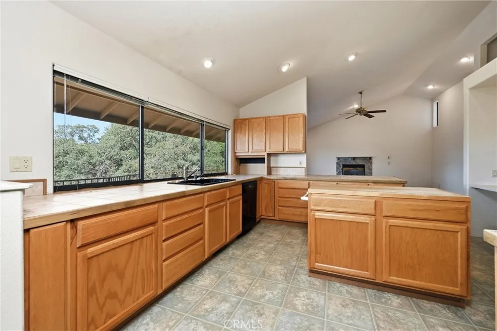 16261 Conestoga Road Hidden Valley Lake, CA 95467
