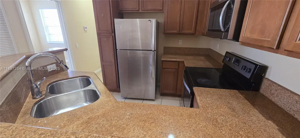 3020 Laurel Ridge Cir Riviera Beach, FL 33404