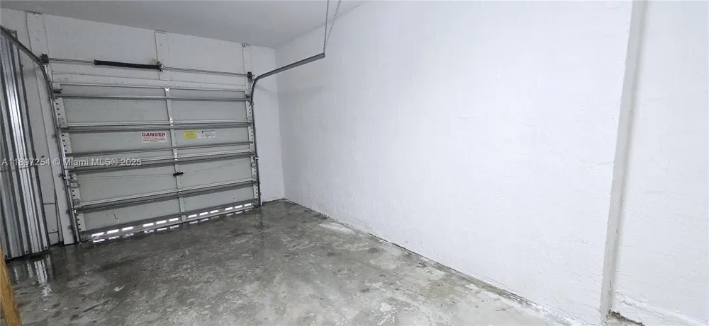 3020 Laurel Ridge Cir Riviera Beach, FL 33404