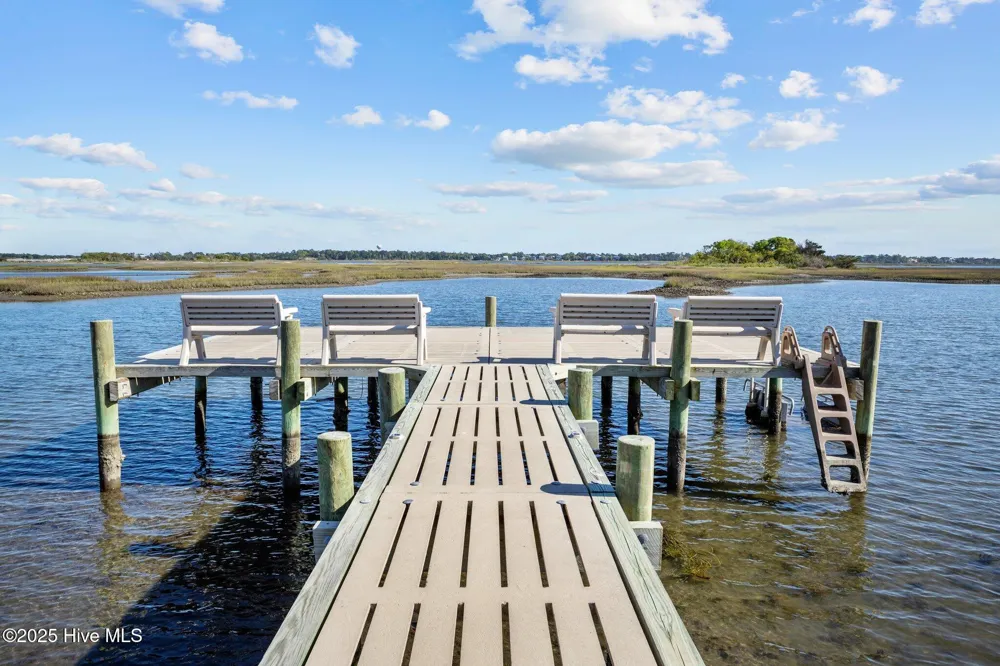 202 Royal Oaks Court Cedar Point, NC 28584