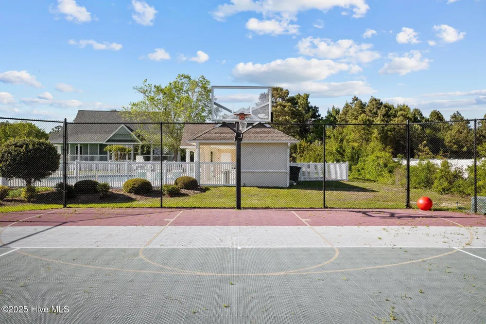 202 Royal Oaks Court Cedar Point, NC 28584