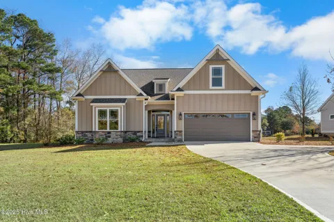 135 Sycamore Lakes Drive