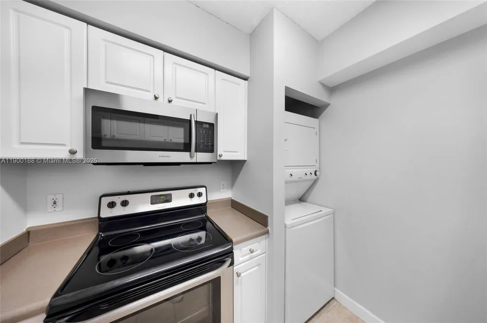 17125 Bay Rd #3301 Sunny Isles Beach, FL 33160