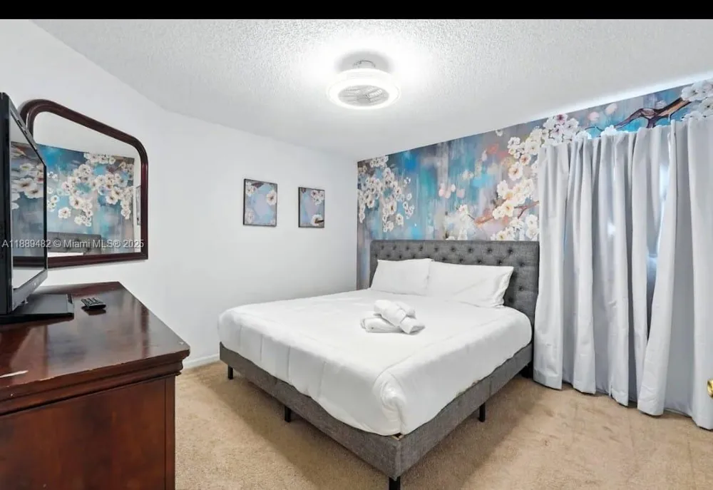 8520 SUNRISE KEY DR Kissimmee, FL 34747