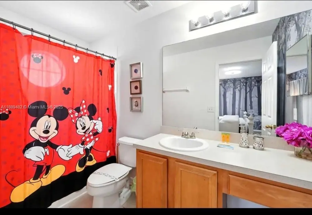 8520 SUNRISE KEY DR Kissimmee, FL 34747