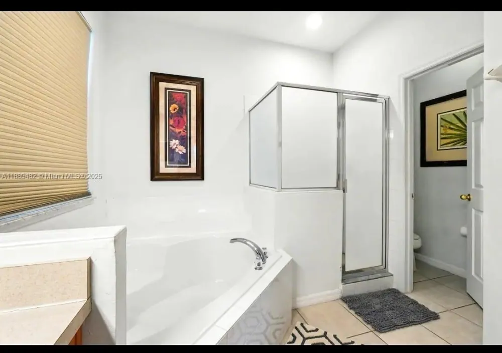 8520 SUNRISE KEY DR Kissimmee, FL 34747