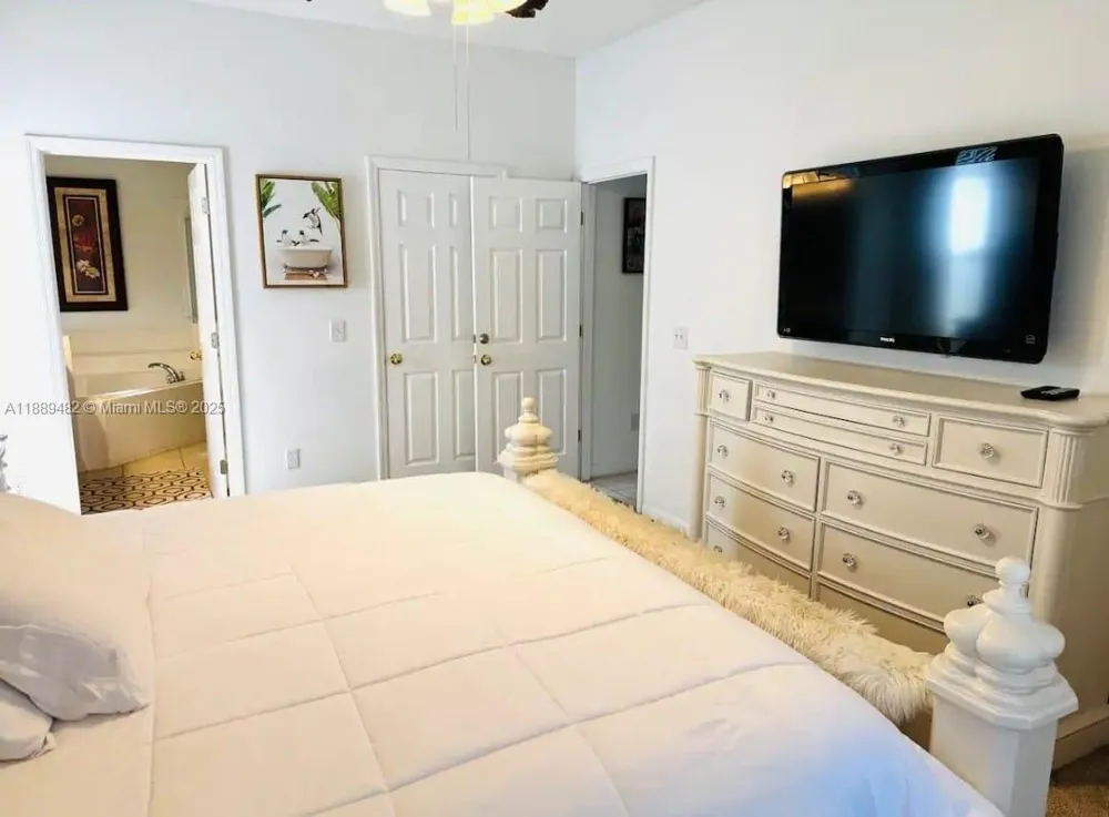 8520 SUNRISE KEY DR Kissimmee, FL 34747