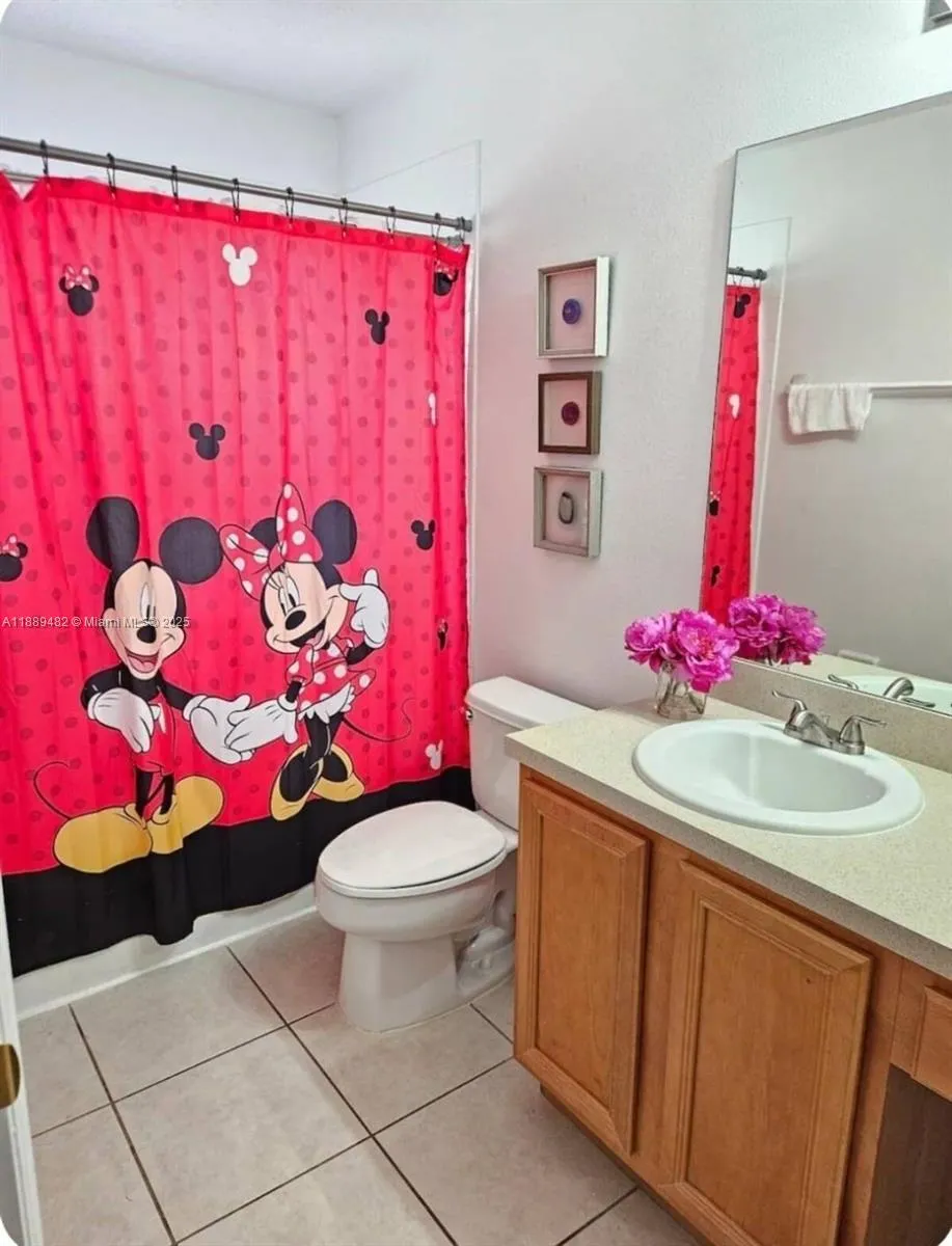 8520 SUNRISE KEY DR Kissimmee, FL 34747