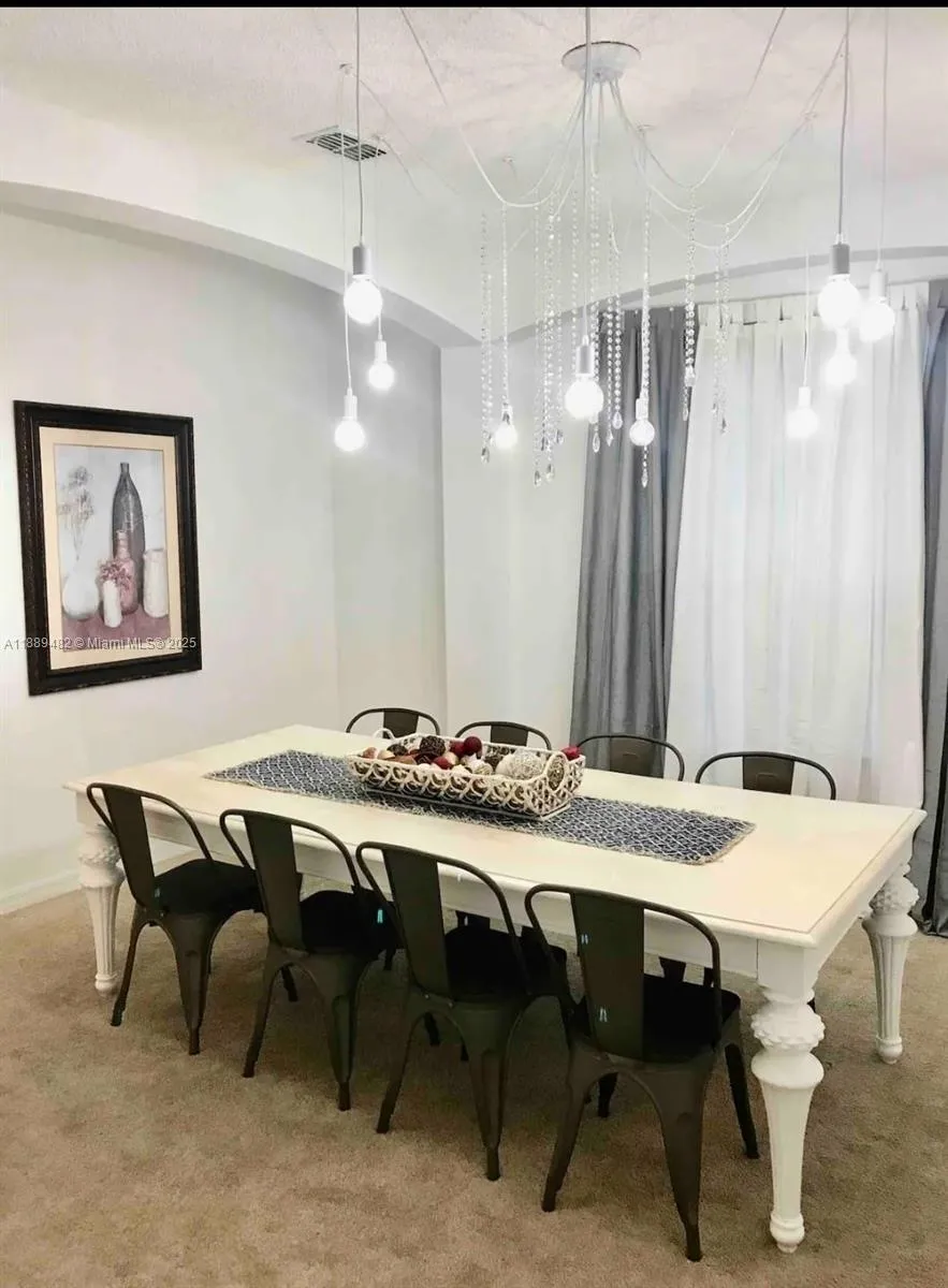 8520 SUNRISE KEY DR Kissimmee, FL 34747