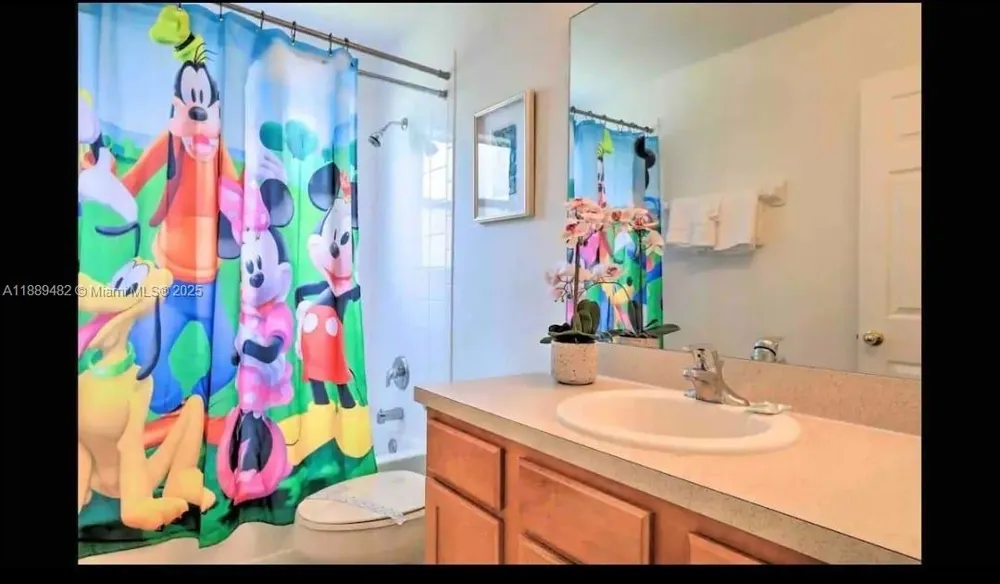 8520 SUNRISE KEY DR Kissimmee, FL 34747
