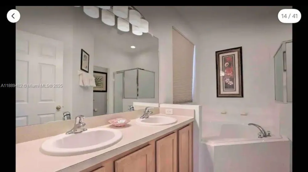 8520 SUNRISE KEY DR Kissimmee, FL 34747