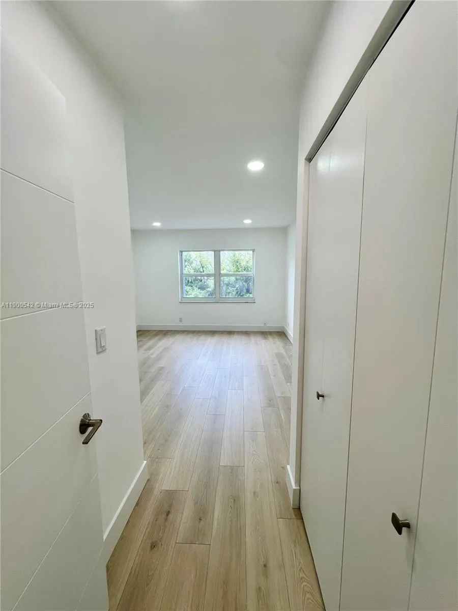 300 Diplomat Pkwy #518 Hallandale Beach, FL 33009