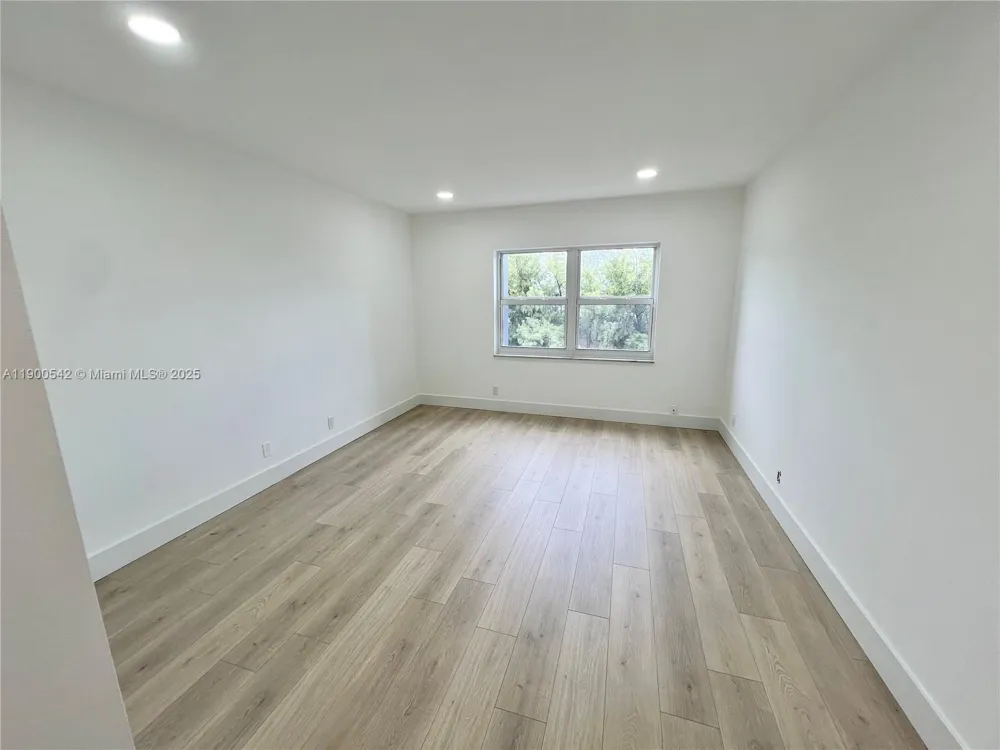 300 Diplomat Pkwy #518 Hallandale Beach, FL 33009