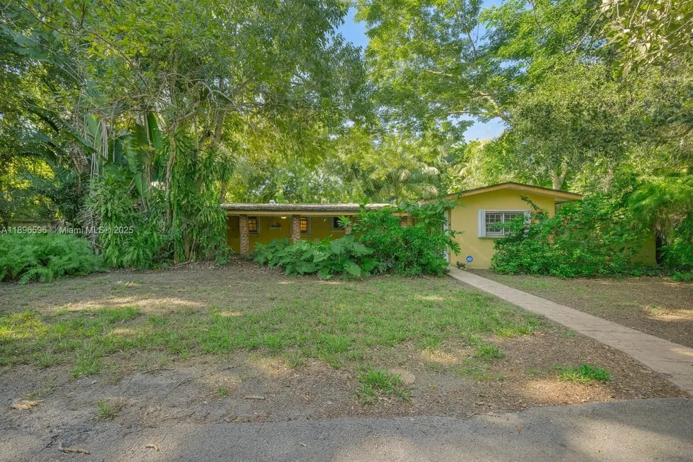 15000 Old Cutler Rd Palmetto Bay, FL 33158