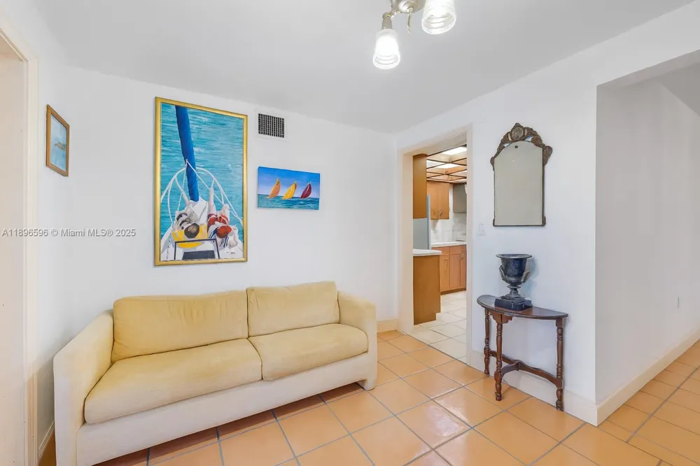 15000 Old Cutler Rd Palmetto Bay, FL 33158