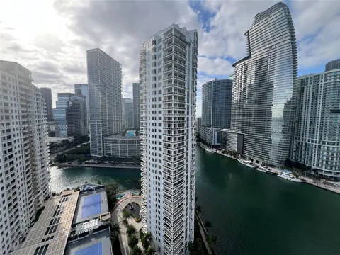 900 Brickell Key Blvd #2205