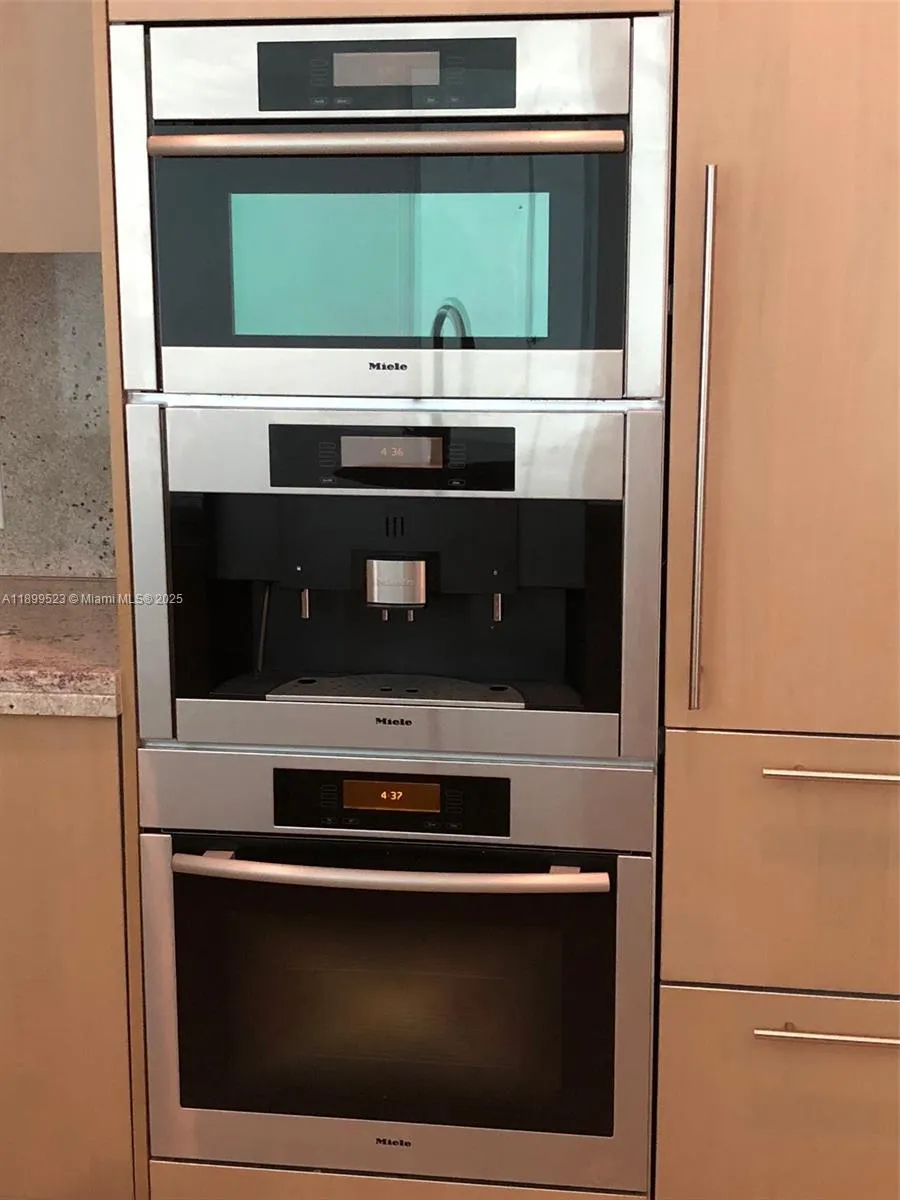 900 Brickell Key Blvd #2205 Miami, FL 33131